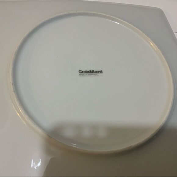 Crate & Barrel white square 10.25” Dinner Plates Round Base, Portugal. Set of 2 - Picture 4 of 5